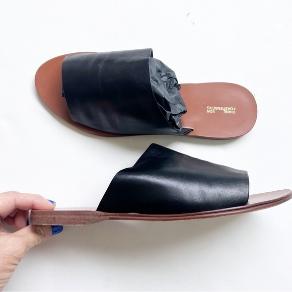 DVF Barrett Single-Band Sandal Leather Slides Slip On Black Sandals Shoes - Picture 2 of 9